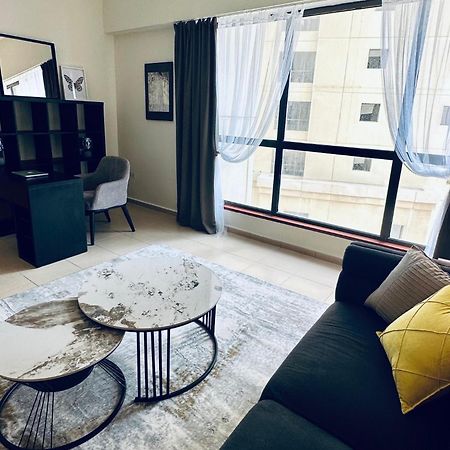 Bed Space In Dubai Marina Hostel Bagian luar foto